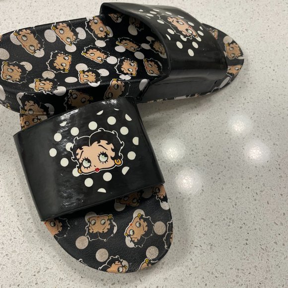 Vintage Betty Boop Slide-On Sandles: Retro Charm for Your Every Step! Size 6 - Picture 1 of 4